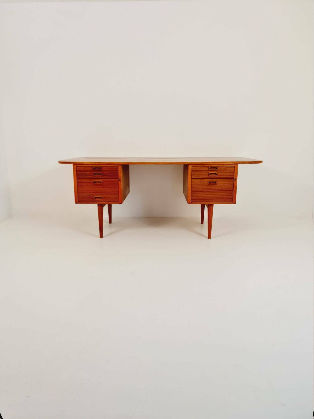 Danish Solid Mahogany Model Executive Desk By Gunni For Omann Jun, 1950s