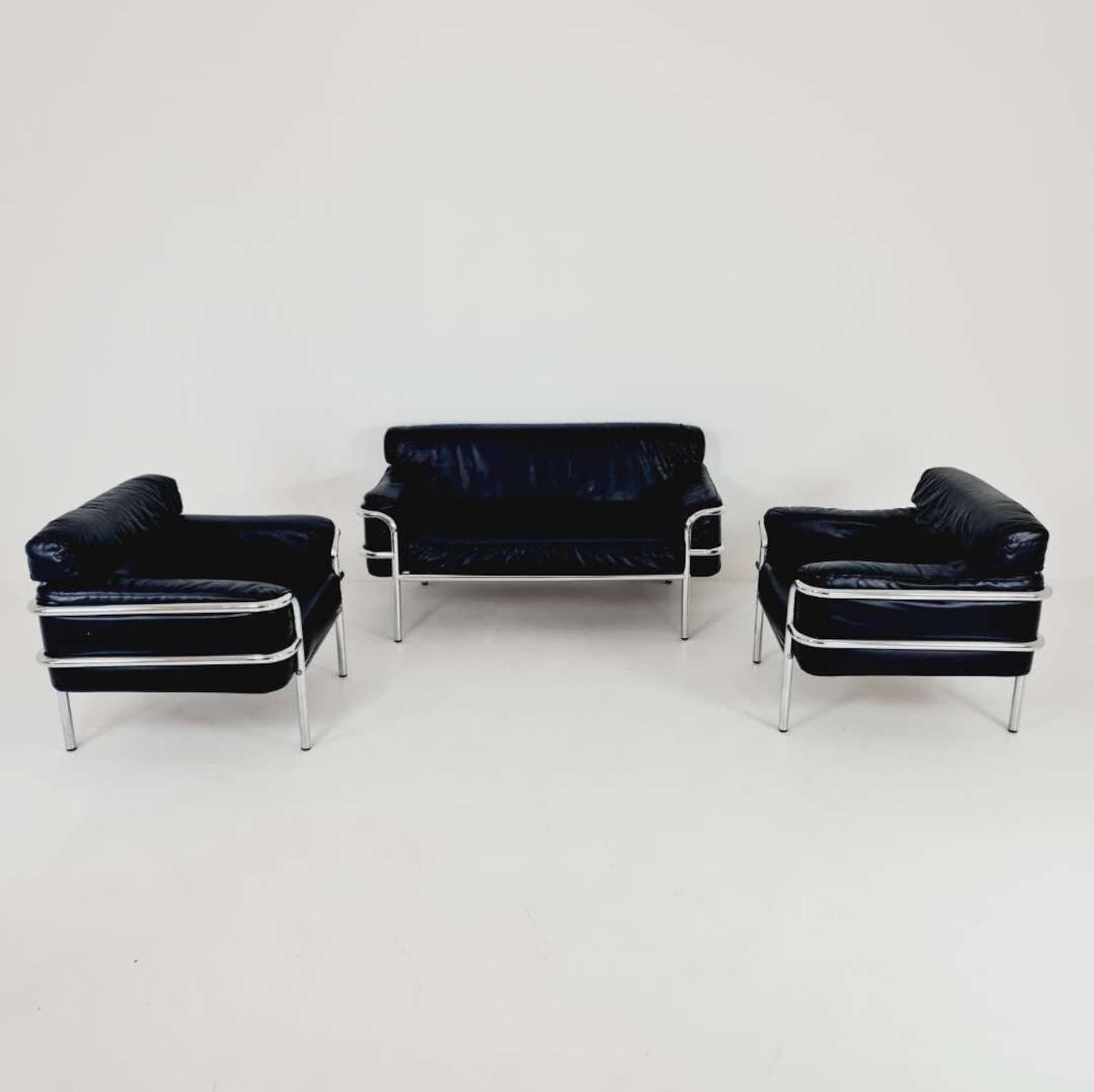 Bauhaus  Style Of Cassia Lc2 Style, 1980s Set Sofas photo furniture
