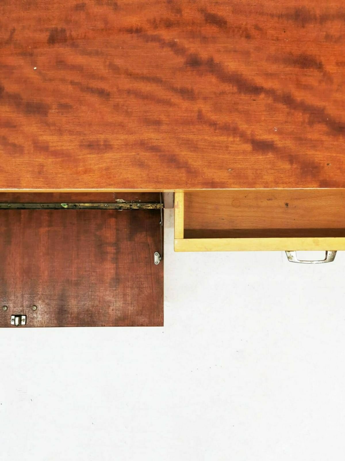 Mid Century Modern Vintage Maple Tree Side Board  Desser Or Chest Of Drawers Which Were Designed And Manufactured, 1960s, Italy Rome photo 646.0