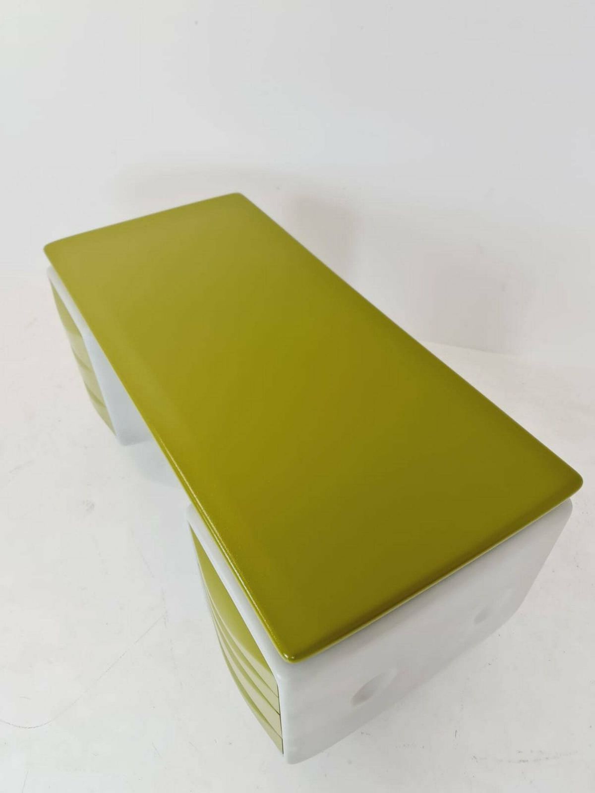 photo furniture 1 Of 1 Limited Edition Space Age Ernest Igl For Wilhelm Werndl Directors Igl Jet Writing Desk In Fiberglass, 1970s