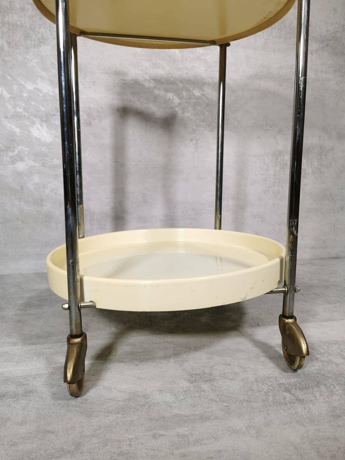 Midcentury Plastic And Metal Chrome Round Italian Bar Cart, 1950s photo vintage