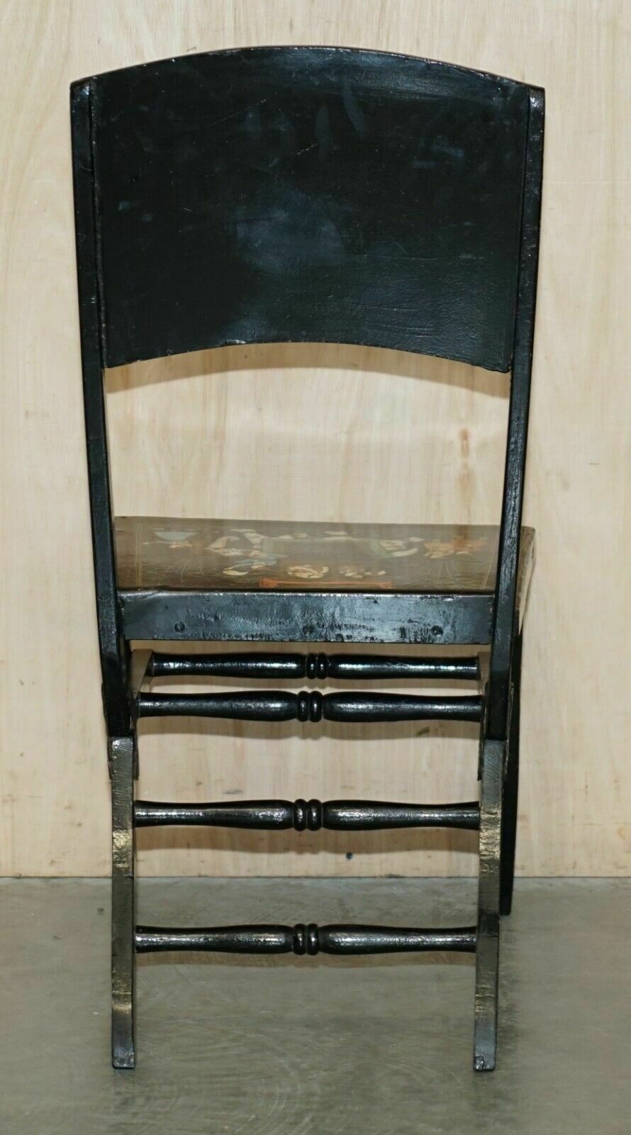 photo vintage Pair Of Antique Chinese Chinoiserie Indian Decoration Campaign Folding Chairs