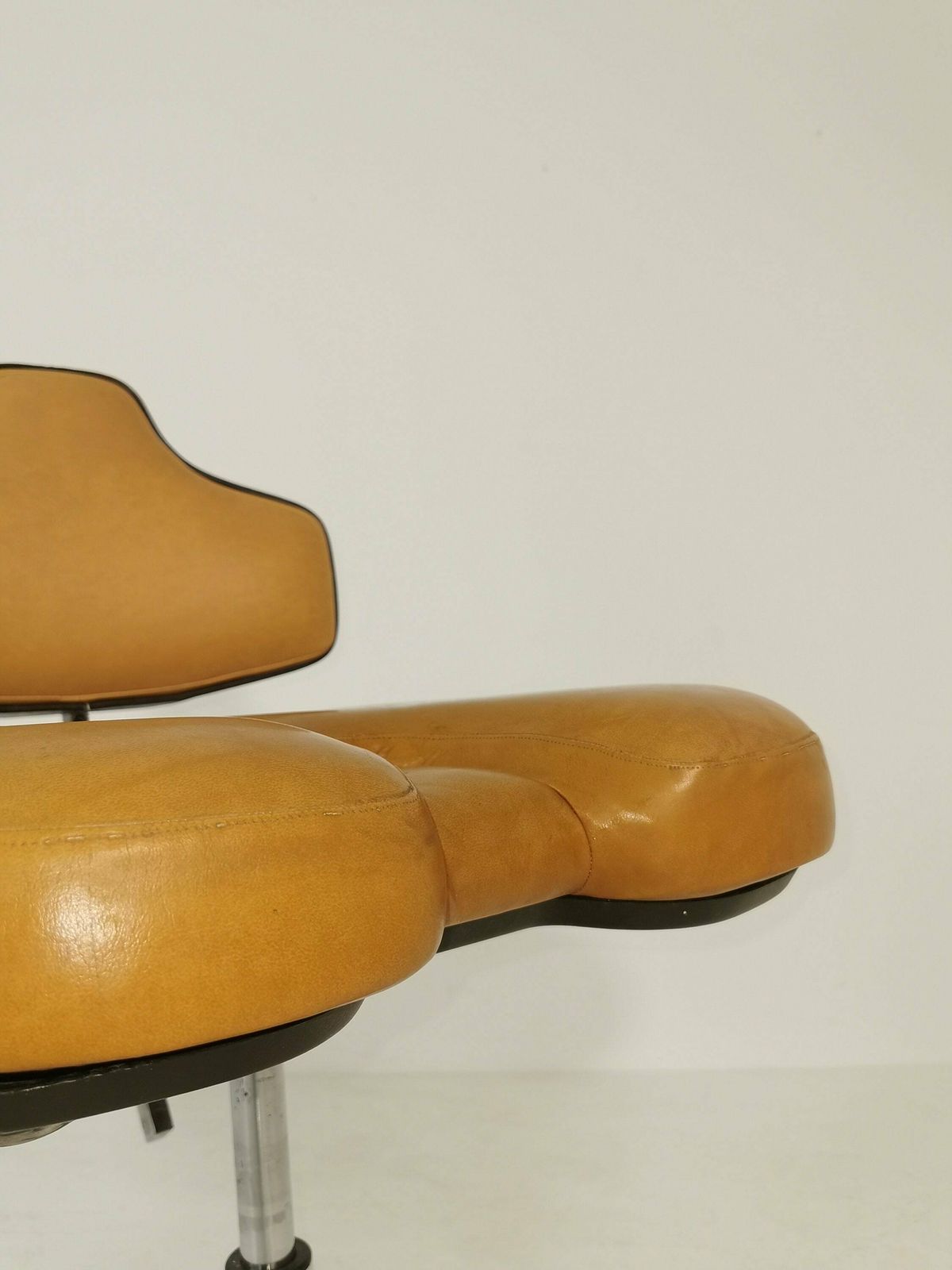 photo furniture Industrial Vintage Leather Office Dental Chair By Chyres Virginia
