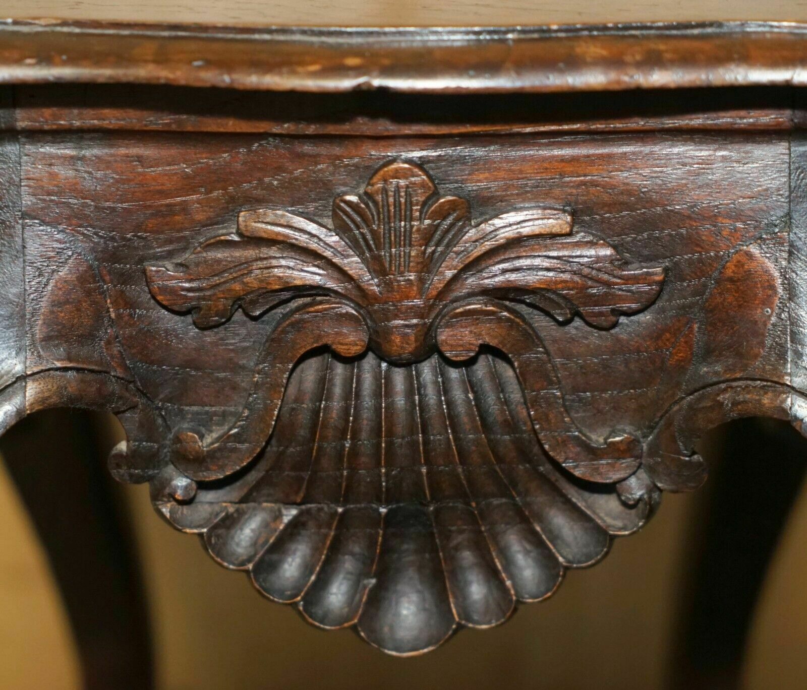 Lovely Pair Of Antique Circa 1900 Hand Carved Mahogany Claw & Ball Side Tables photo 1850.0