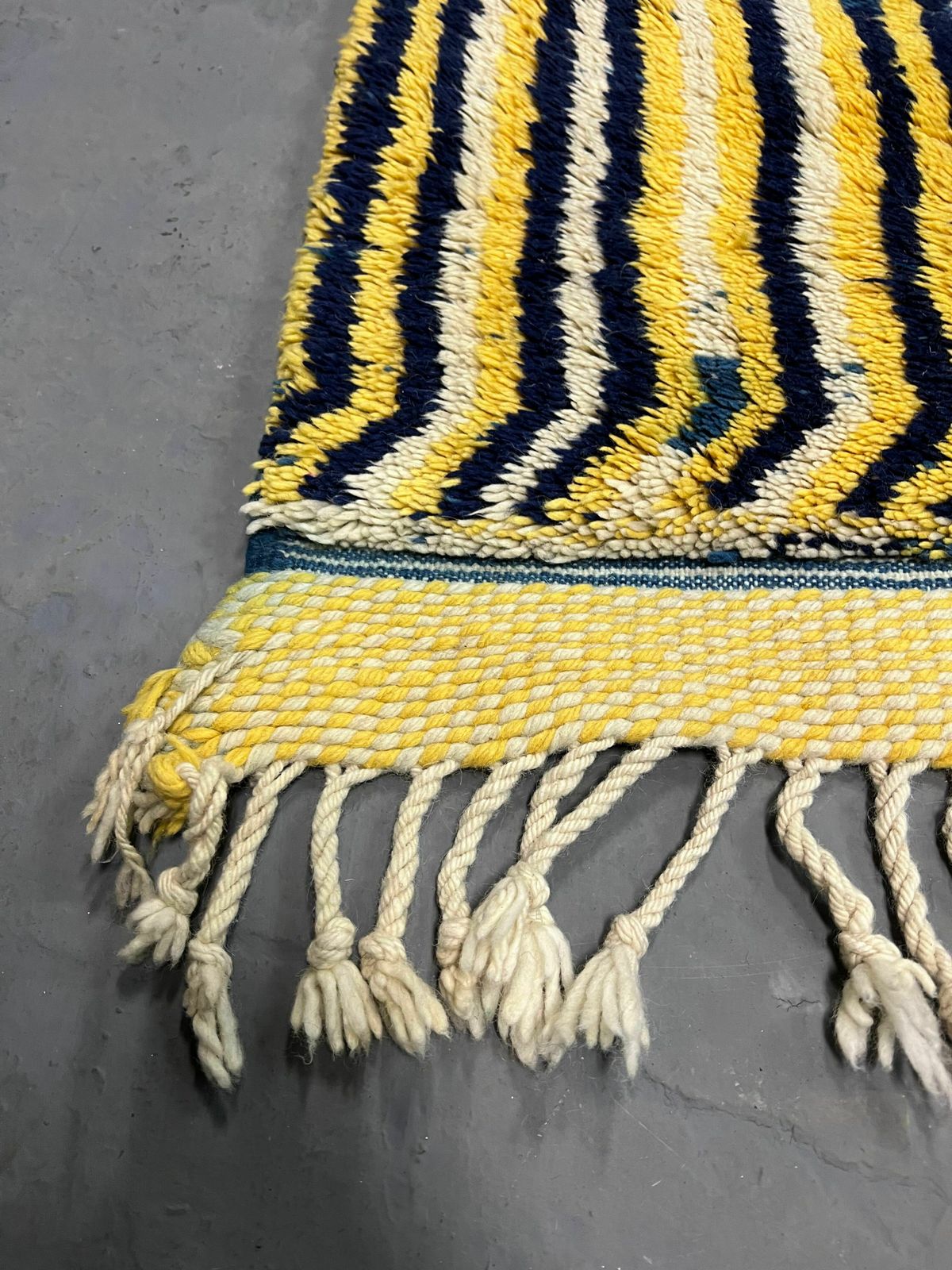 Beni Ourain Berber Rug In Lambswool photo Textiles