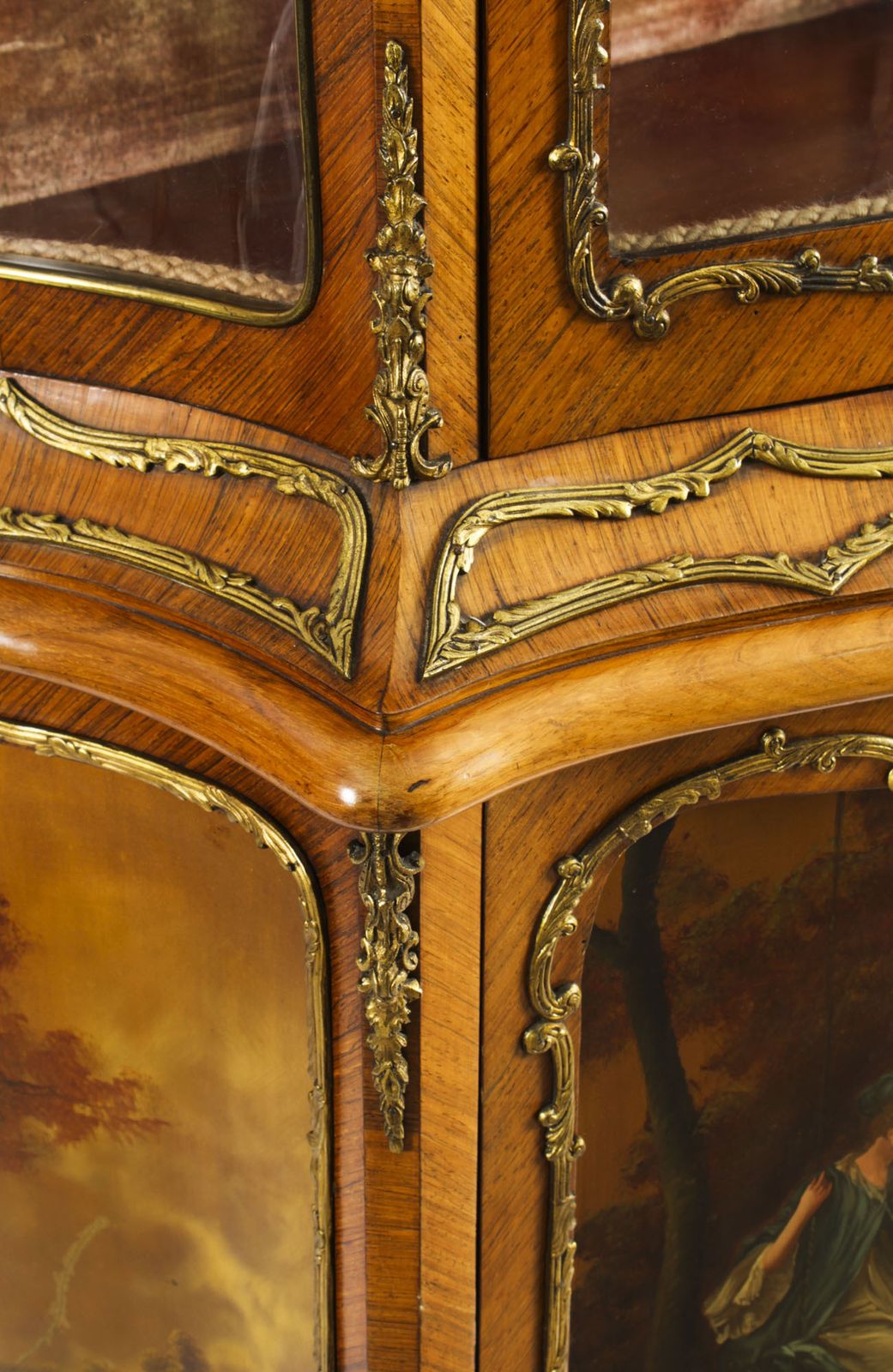 photo vintage Antique French Vernis Martin Vitrine Display Cabinet 19th C