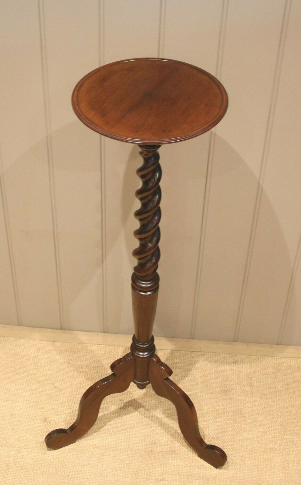 Late 19th Century Walnut Jardiniere Stand photo 240.0