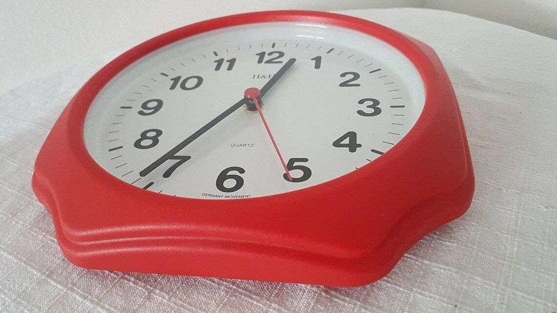 photo furniture Vintage Pop Art Memphis Milano Style Wall Clock Germany Movement H&H