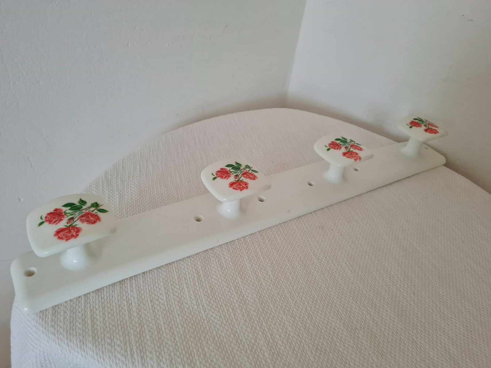 One Of The Retro Plastic Bathroom Accessories Syla France 1 photo buy