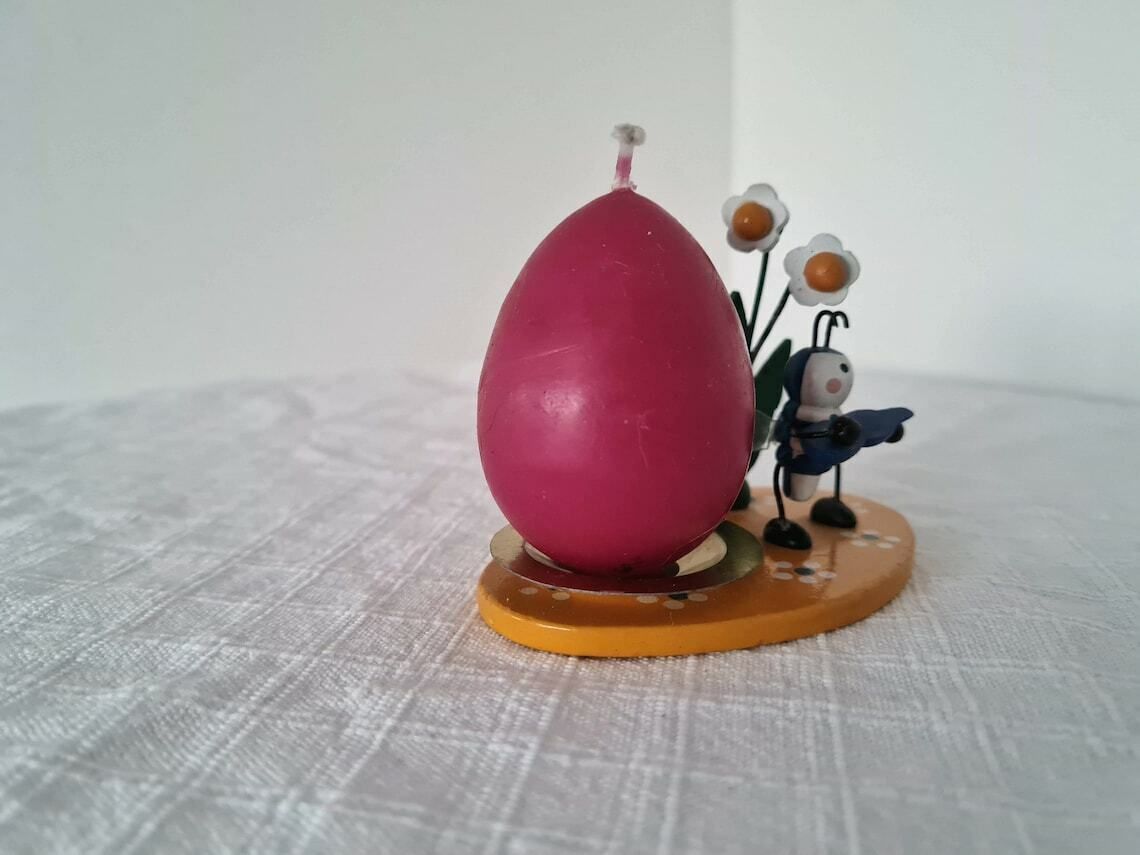 Vintage Erzgebirge Paaskeverkermuzikant Met Kandelaar En Kaarsenei – Beschilderd Verzamelfiguur, Oost Duitsland, Jaren 1980 photo Woonaccessoires