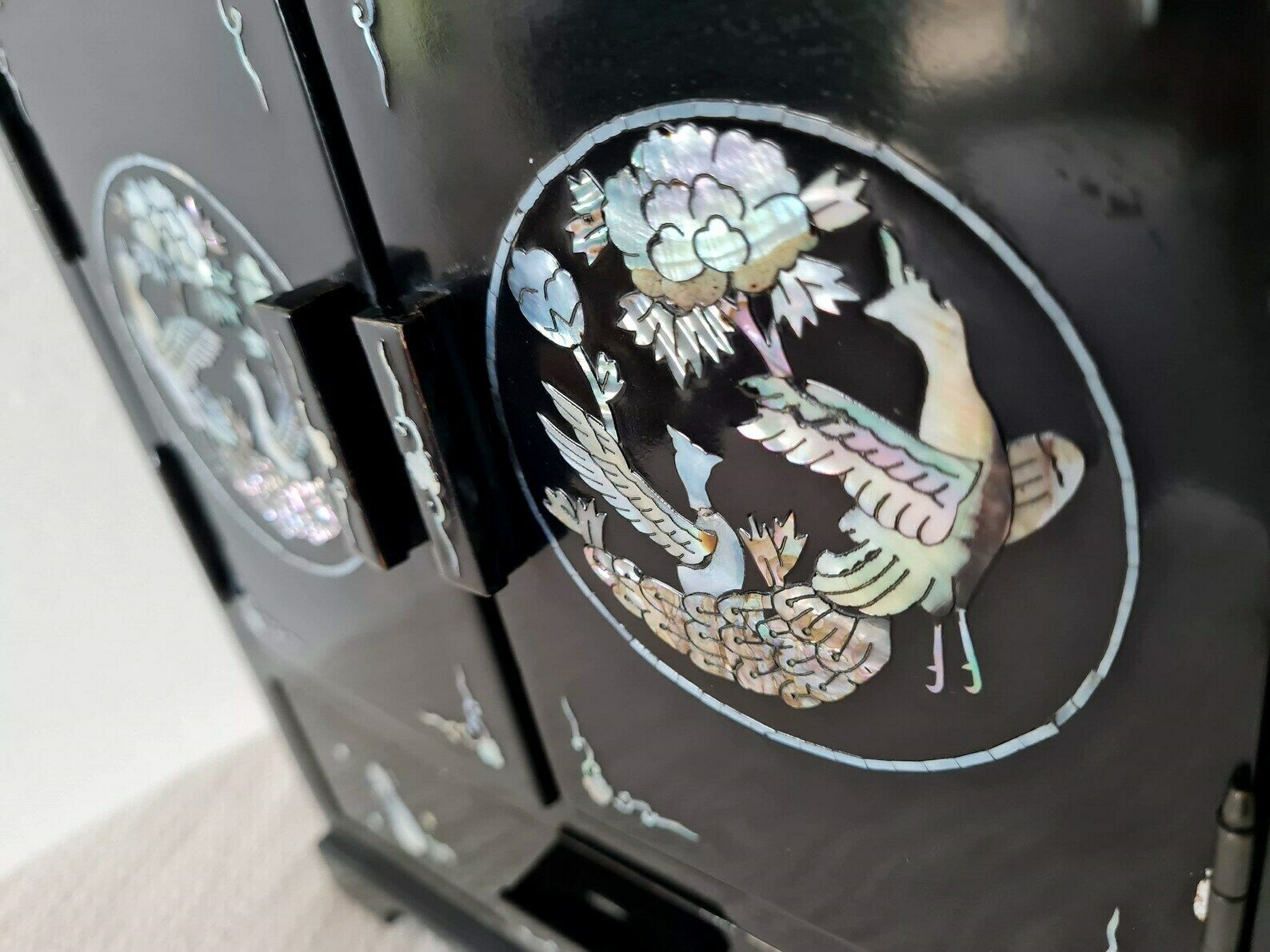 photo furniture Vintage Chinese Jewelry Box Antique Jewelry Box Mother Of Pearl Inlay