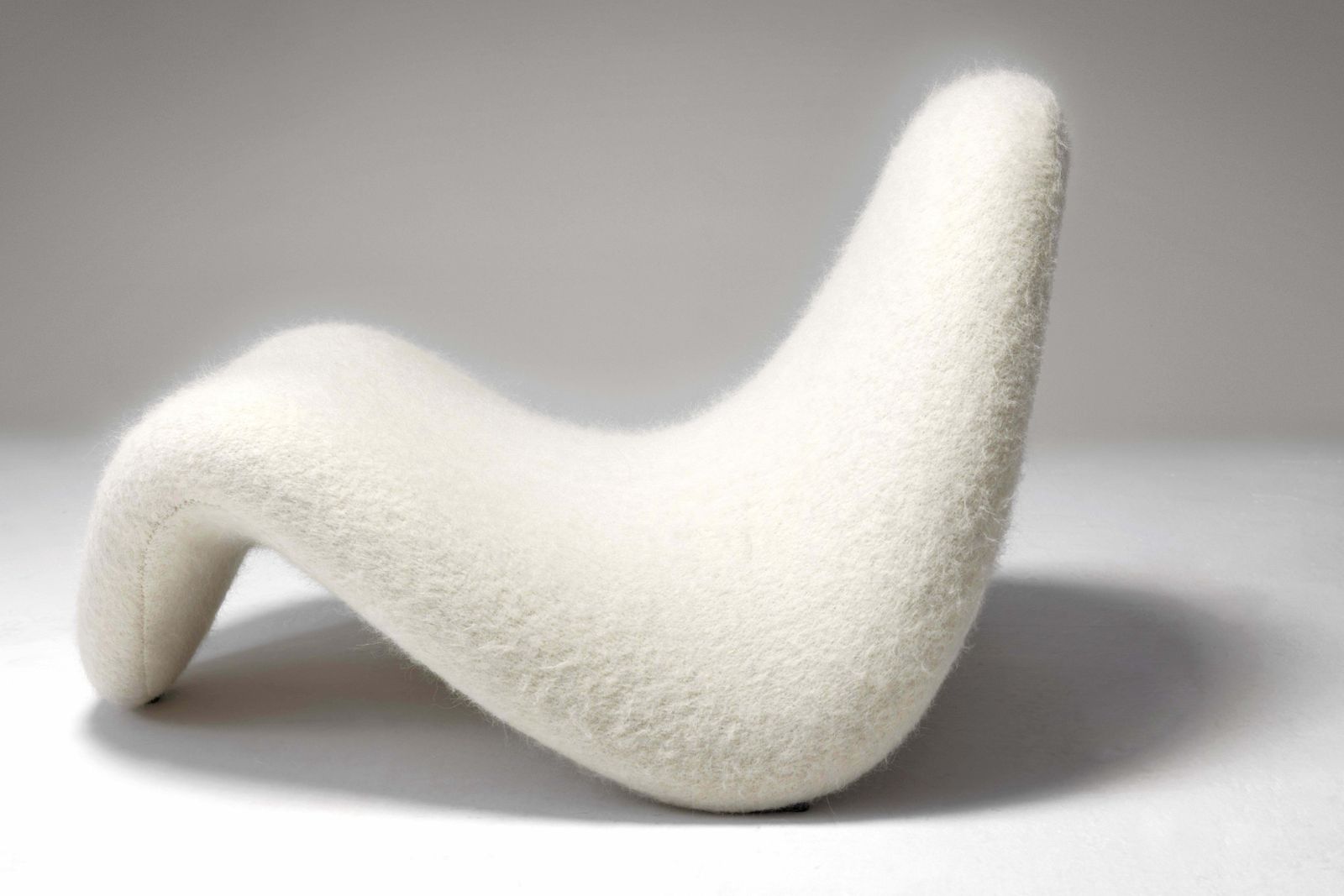 Tongue Lounge Chairs By Pierre Paulin For Artifort, 1960s, Set Of 2 photo buy