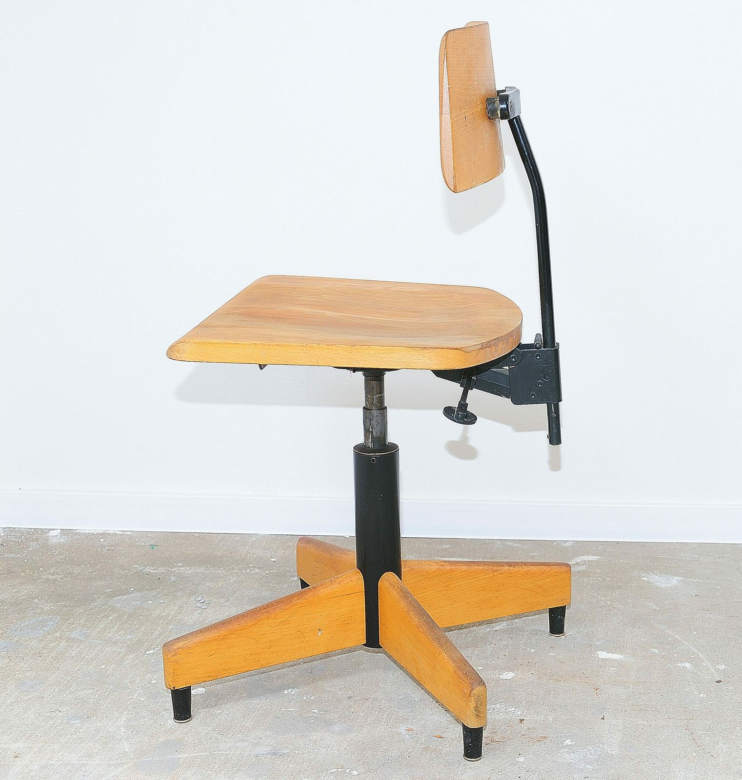 Vintage Swivel Office Chair Kovona, Czechoslovakia 1970´S photo furniture