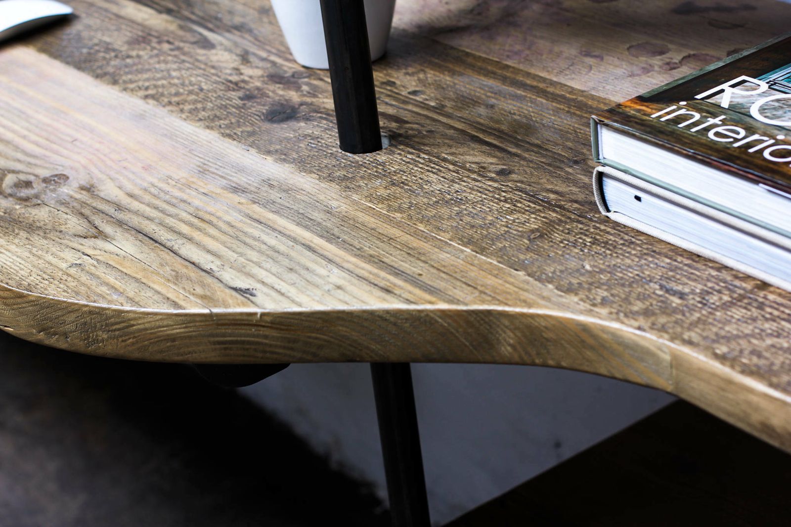 Hannah Reclaimed Scaffolding Boards, Dark Steel Pipe And Toughened Glass Industrial Desk And Shelves photo Furniture