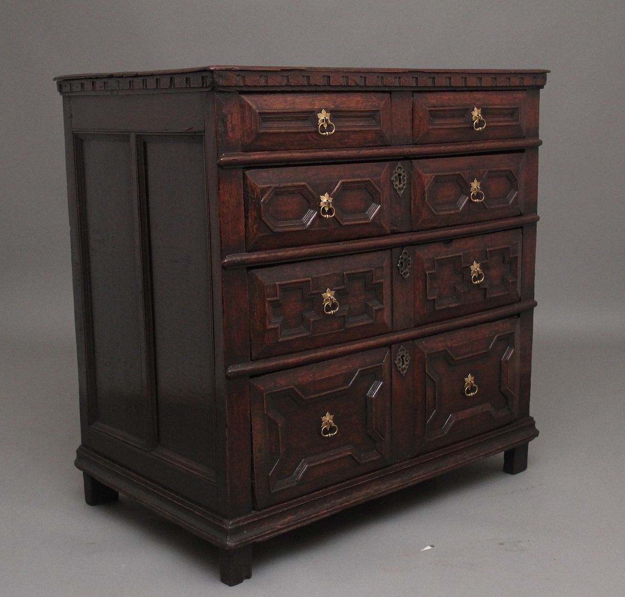 Early 18th Century Oak Moulded Front Chest Of Drawers From The Stuart Period photo Furniture