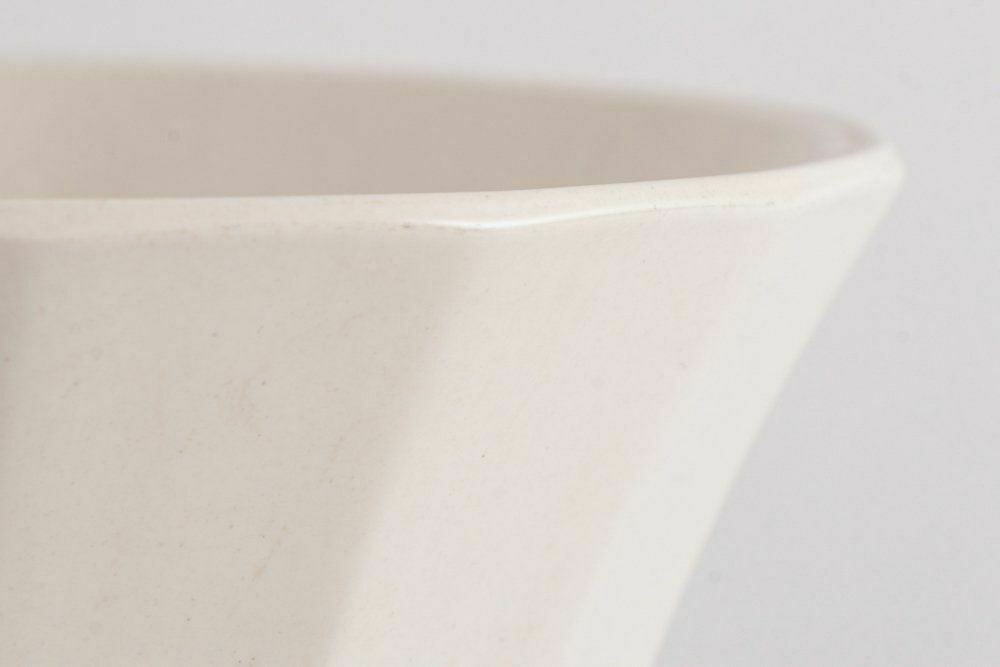British Art Deco Keith Murray For Wedgwood 'Moonstone' Fluted Trumpet Vase C.1930 photo for sale