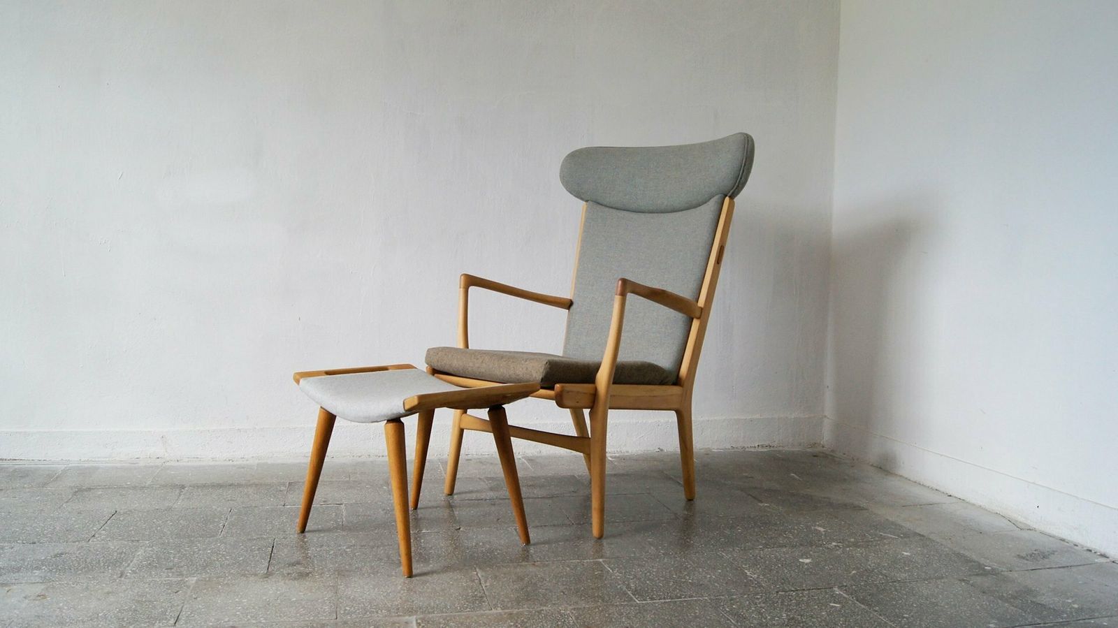 Model Ap 16 Easy Chair And Ottoman By Hans J. Wegner For Ap Stolen, 1951, Set Of 2 photo for sale