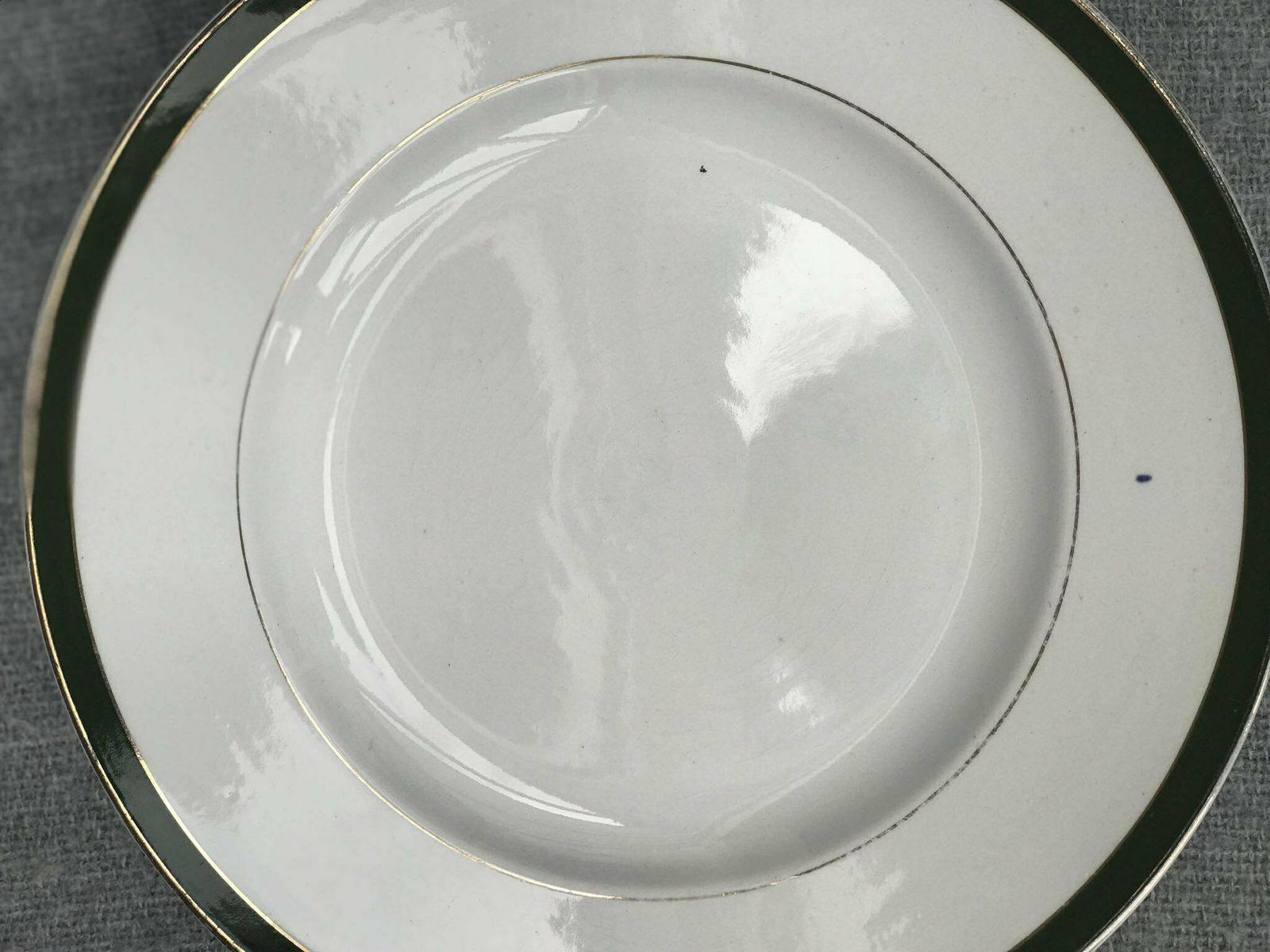 photo furniture Antique Set Of 2 Displays Desserts/Sandwiches/Cakes/Pastries Villeroy And Boch Mettlach Green Golden Rim XIX Century Plates German Porcelain