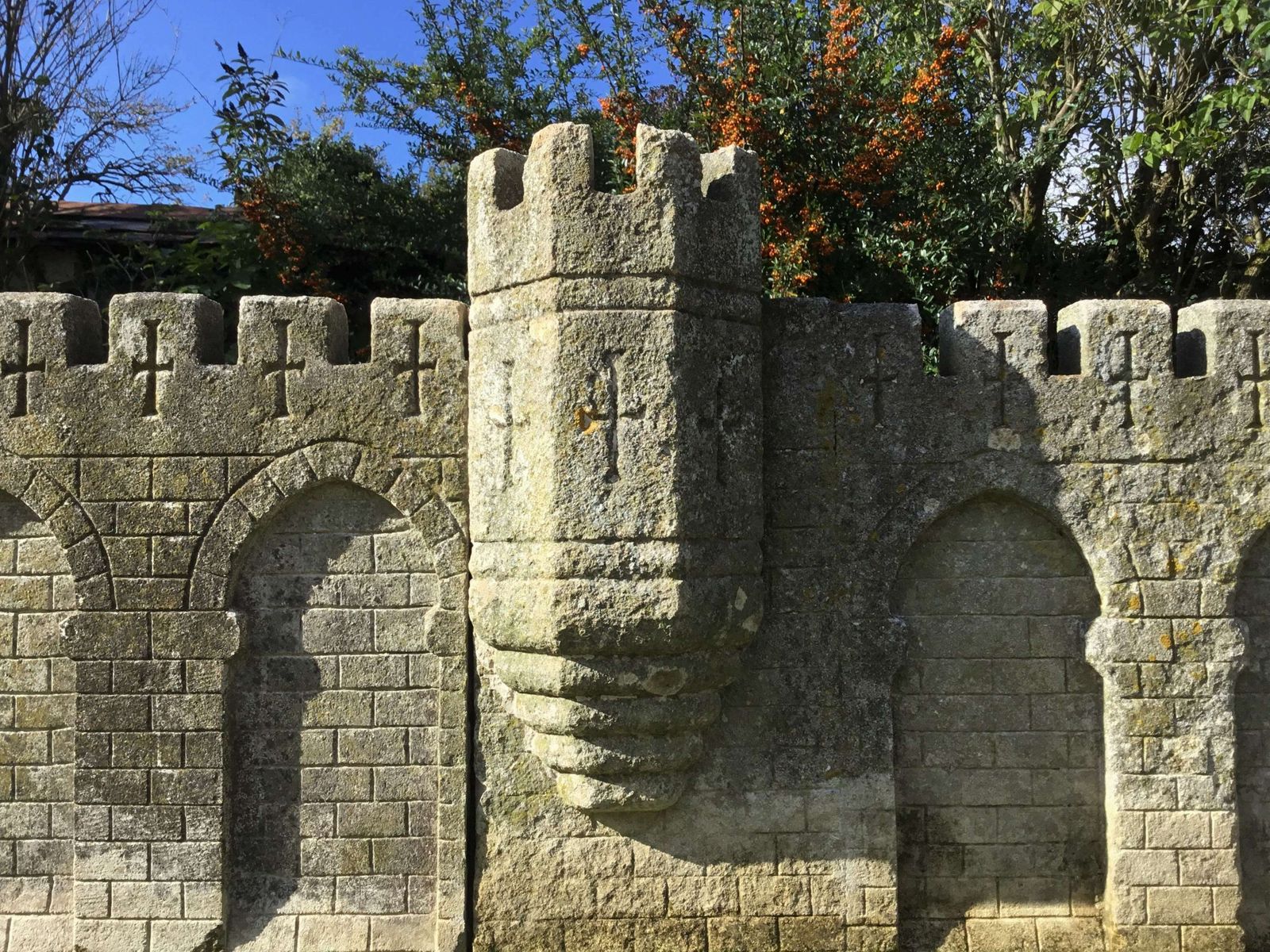 Garden Decor C18th Carved Stone 19ft Scale Replica Of A Castle / Chateau Wall photo