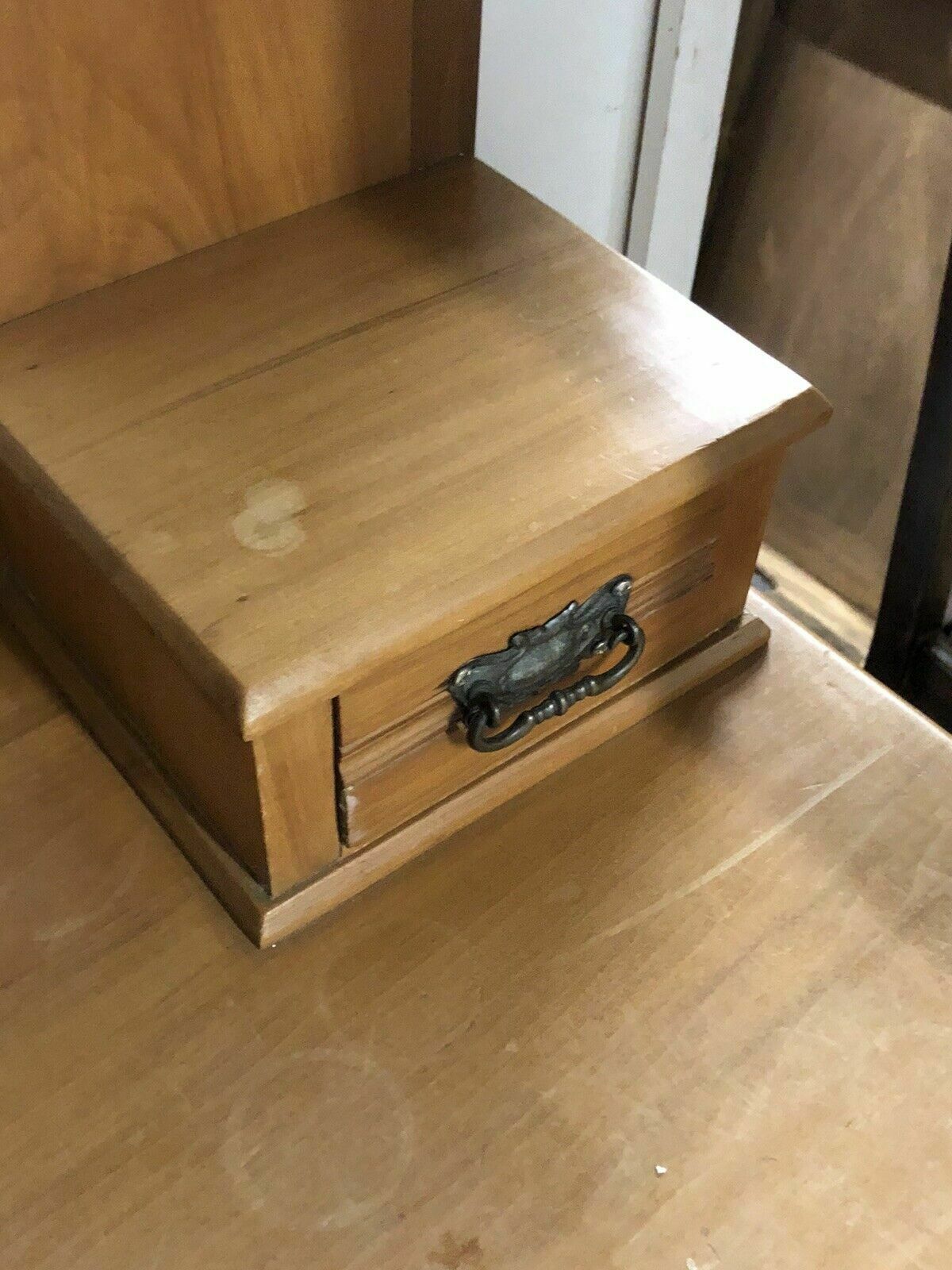 Edwardian Satin Walnut Chest Of Drawers / Dressing Table photo vinterior