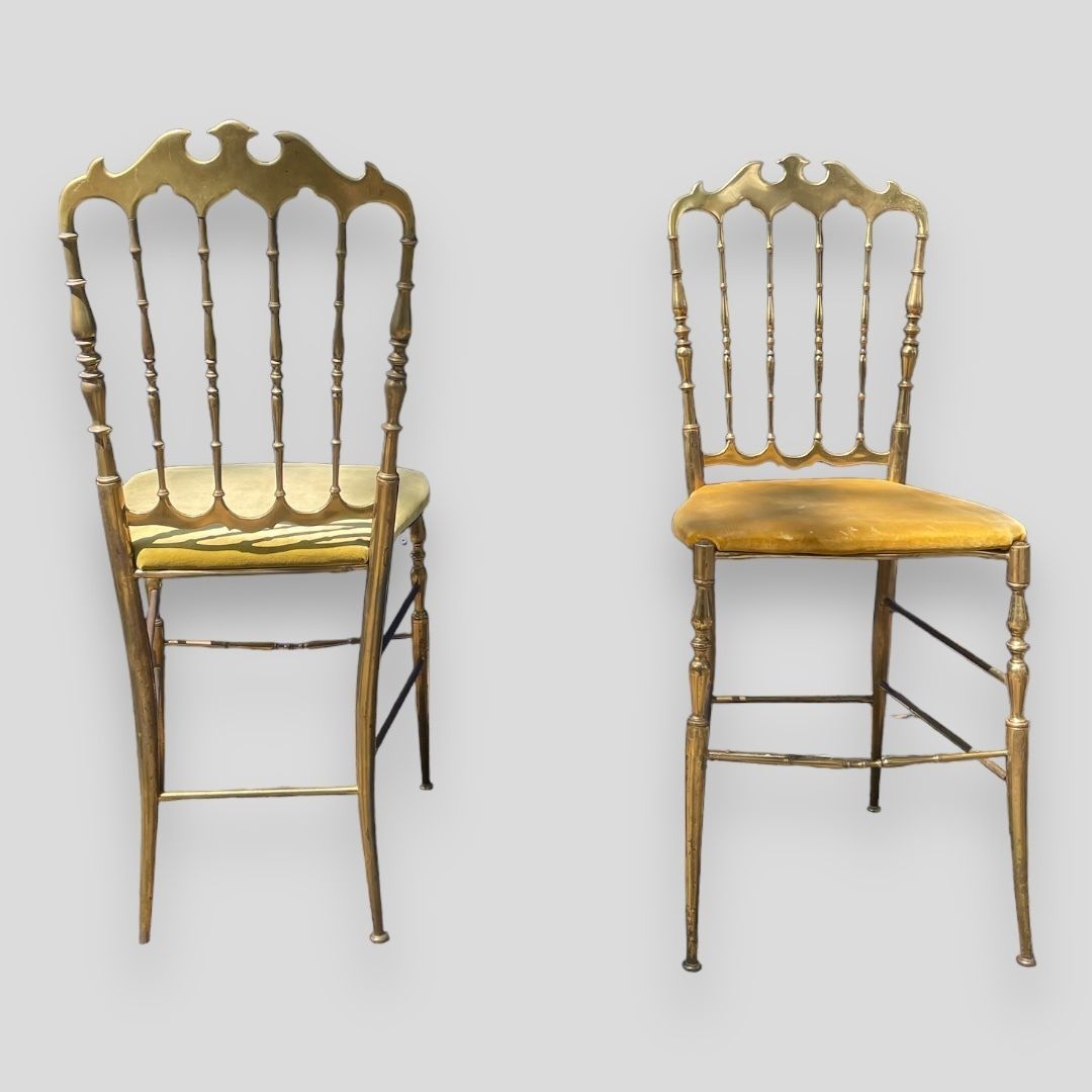 photo furniture A Stunning Pair Of Mid Century Brass Chiavari Chairs