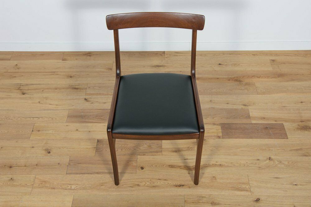 photo furniture Danish Rungstedlund Chairs By O. Wanscher For Poul Jeppesen Møbelfabrik 1960s Set Of 6