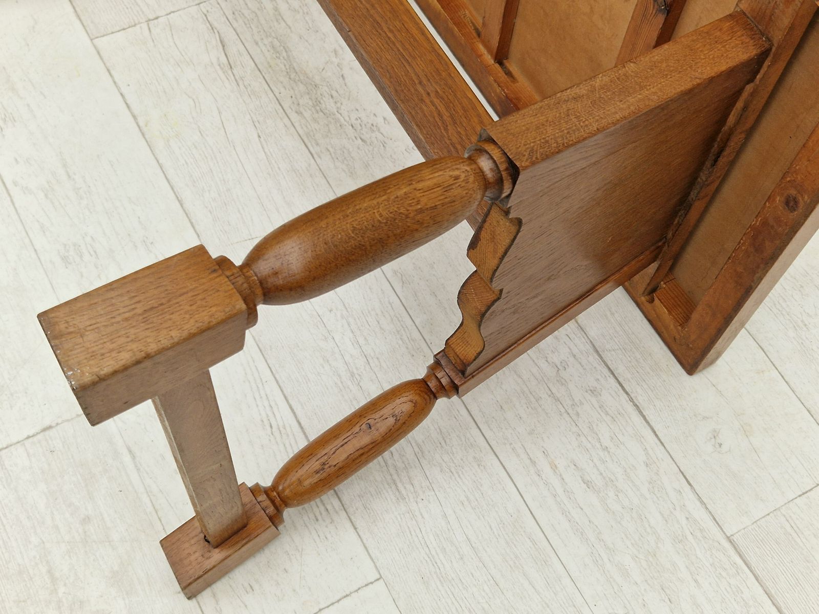 photo vintage 1950s, Danish Design, Oak Wood Coffee Table, Original Condition.
