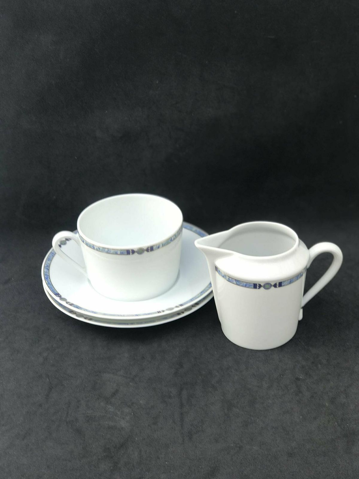 Kop, Schotel En Roomkannetje – Limoges Orion Patroon – Medard De Noblat – 8 Losse Aanvulling – Ontbijt Voor één – Gouden Rand photo vintage