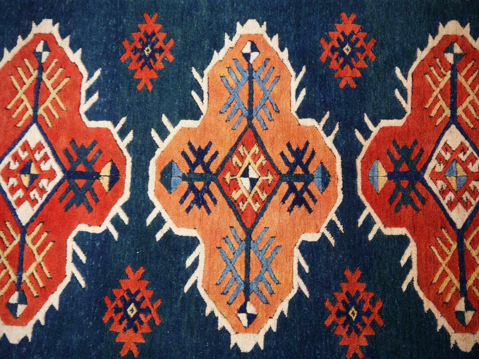 photo furniture Turkish Azeri Rug Vintage With Caucasian And Heriz Design Djoharian Collection