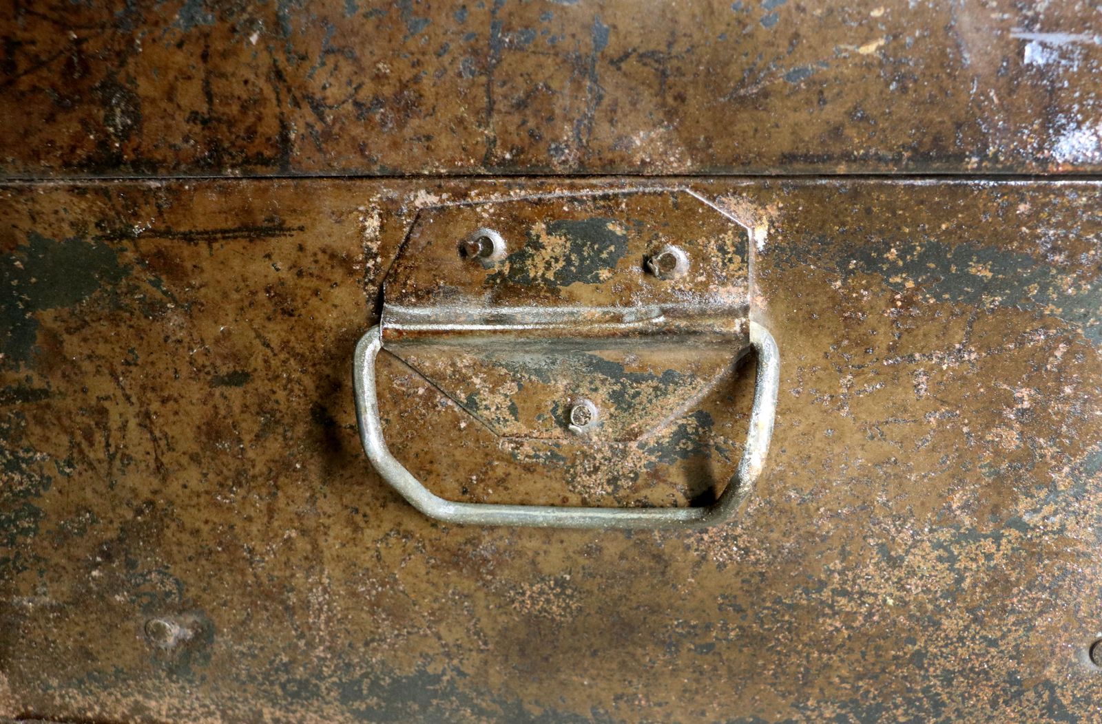 245.0 A Vintage Metal Trunk  Later Sign Written For Ducati. photo