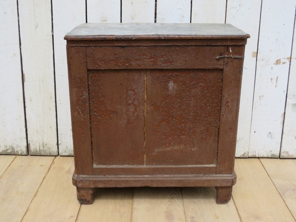 photo furniture Antique English Metal Top Side Table