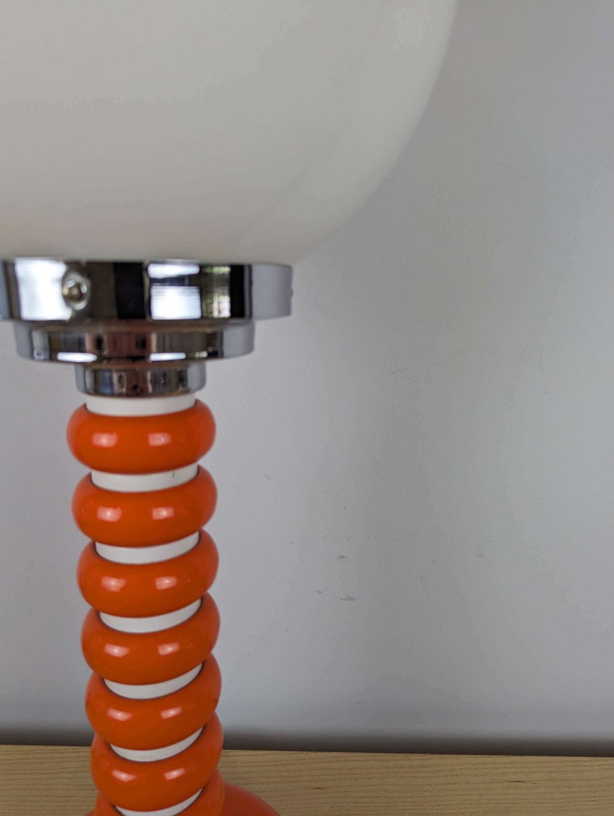 450.0 Fabulous Italian Mid Century Lamp With An Opaline Lamp Shade With An Enamel Base photo
