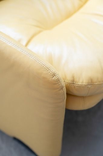 photo buy 3 Seater Sofa And Two Armchairs In Vintage 1970 Yellow Leather, In The Style Of Ammainnati And Vitelli For Brunati