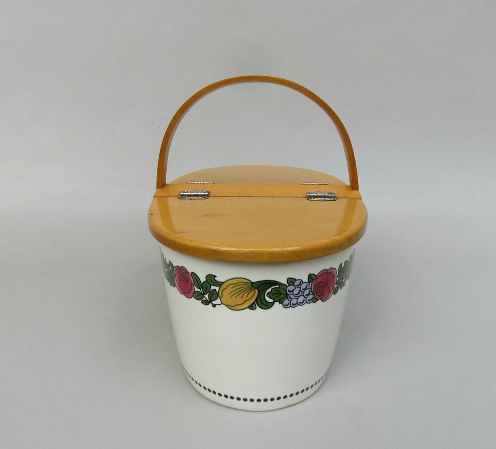 Art Nouveau Pastry Box In Ceramics And Wood, 1890s photo for sale