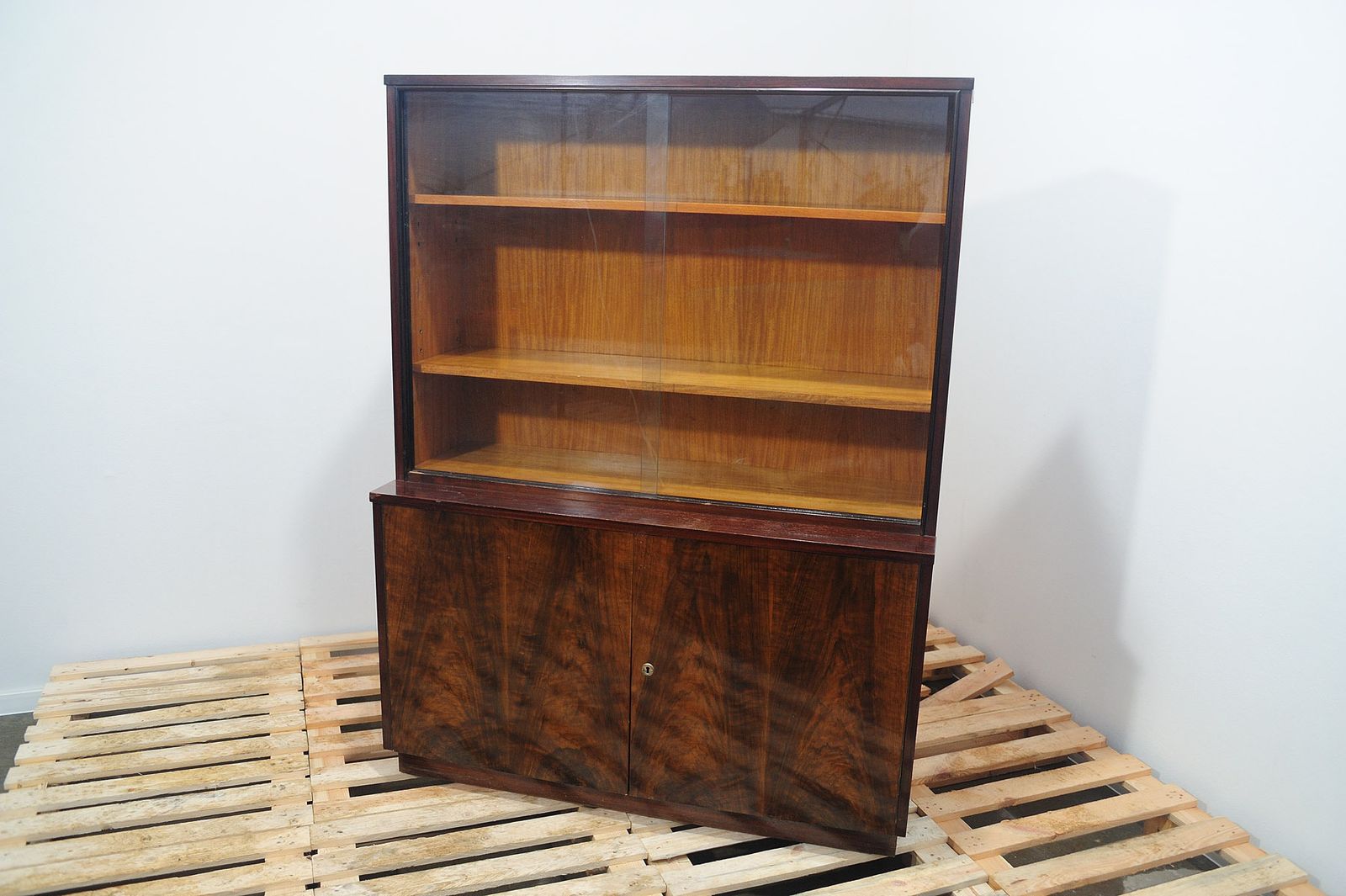 photo vinterior Midcentury Bookcase By Setona, 1950´S, Czechoslovakia