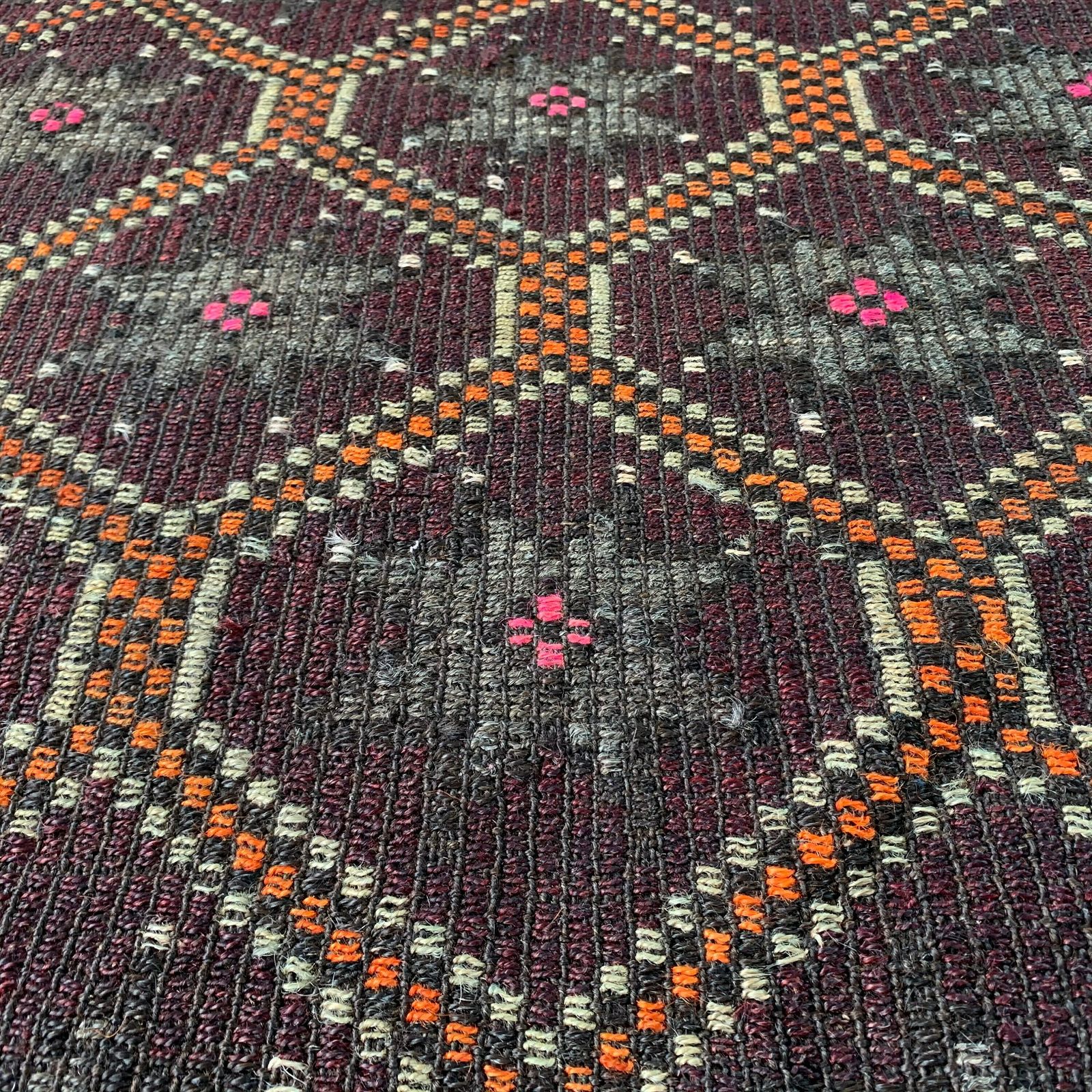 Traditional Turkish Kilim Rug Runner , Vintage Turkish Wool Country Home Kelim Runner photo vinterior