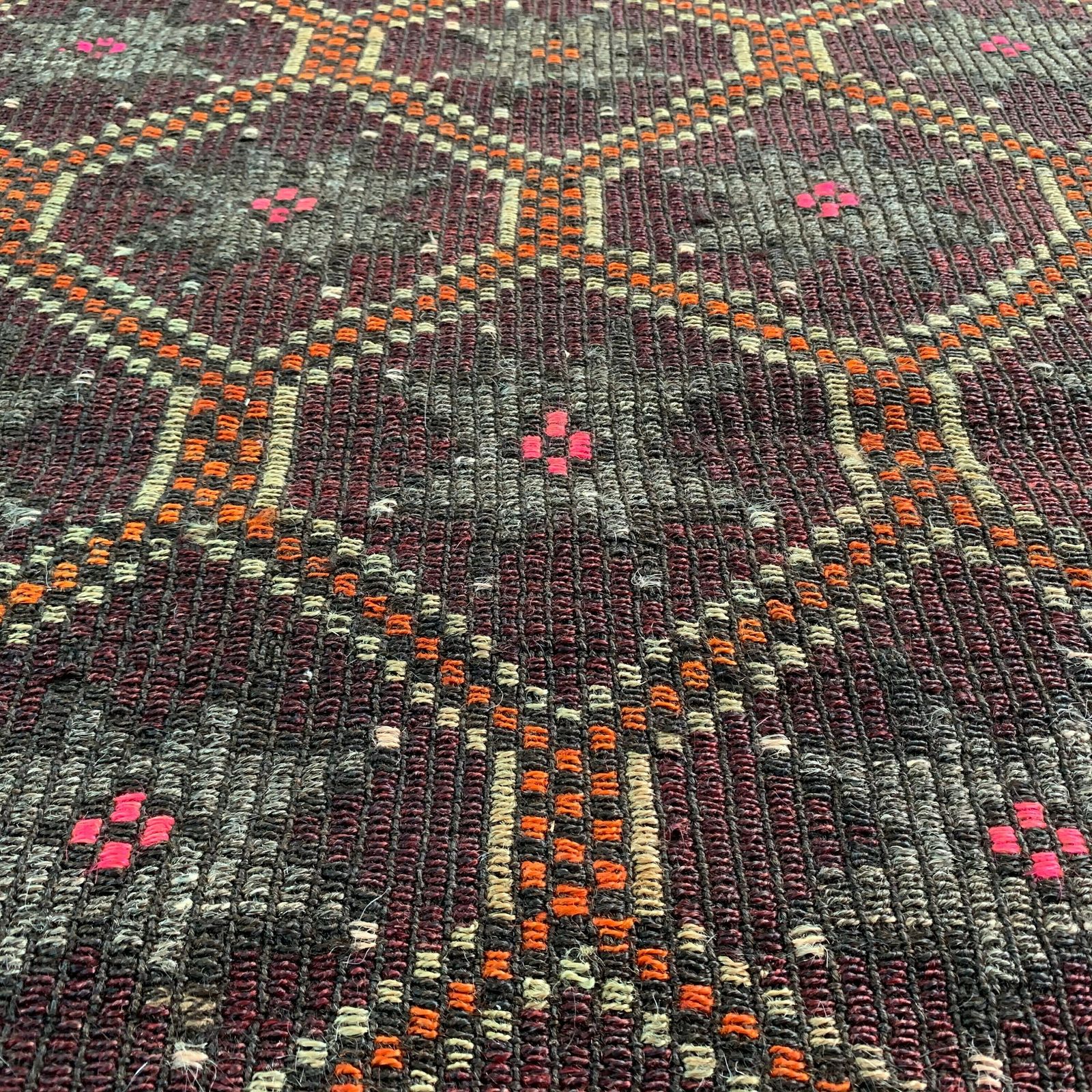 photo furniture Traditional Turkish Kilim Rug Runner , Vintage Turkish Wool Country Home Kelim Runner