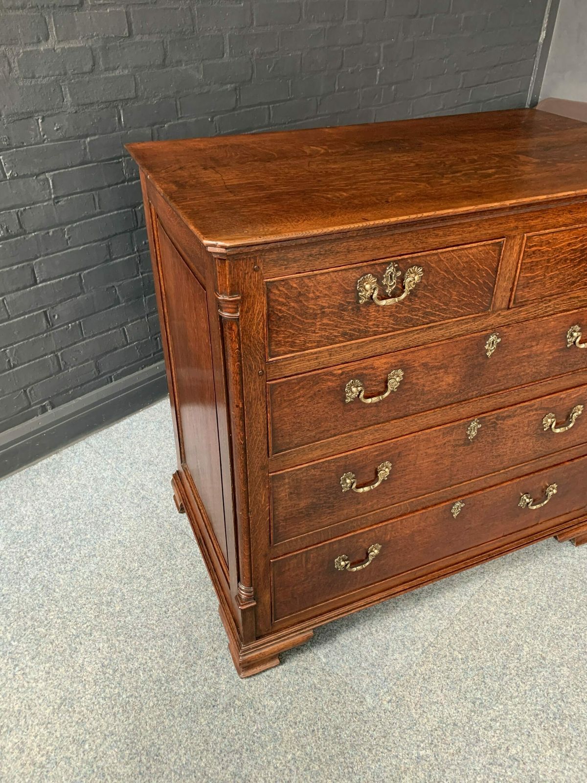 Fine Quality George III Oak Chest Of Drawers photo vinterior