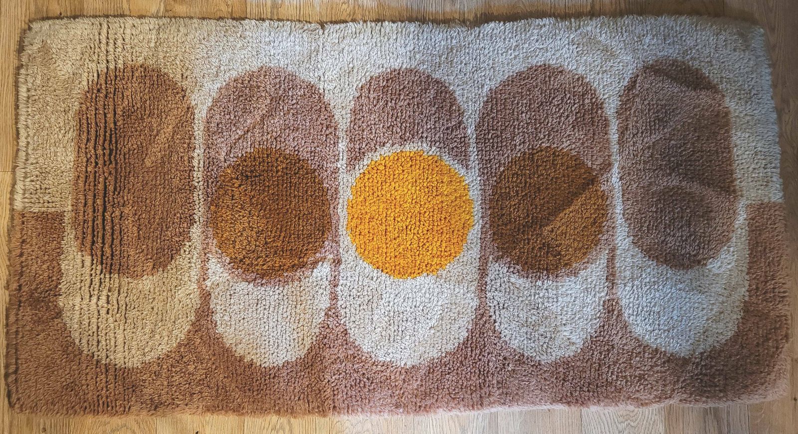 Vintage Mid Century Rug / 1960's Rug / Mid Century Modern Rug / Retro Rug