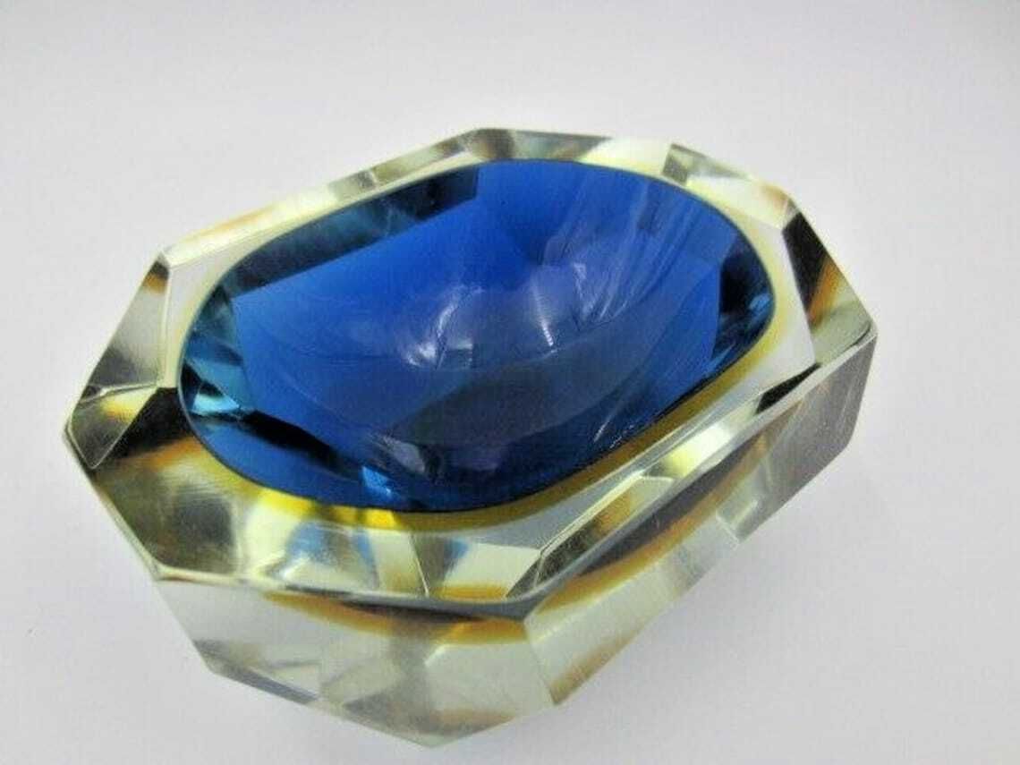 photo furniture Mandruzzato Faceted Blue In Amber In Blue Murano Sommerso Diamond Cut Glass Bowl