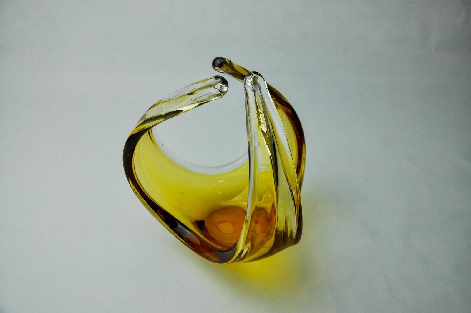 Centerpiece By Seguso In Yellow Murano Glass, Italy, 1970 photo Art