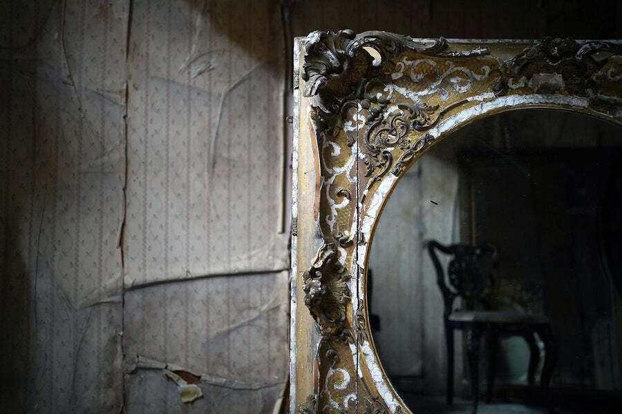 A Large Early Victorian Giltwood Wall Mirror C.1840 60 photo furniture