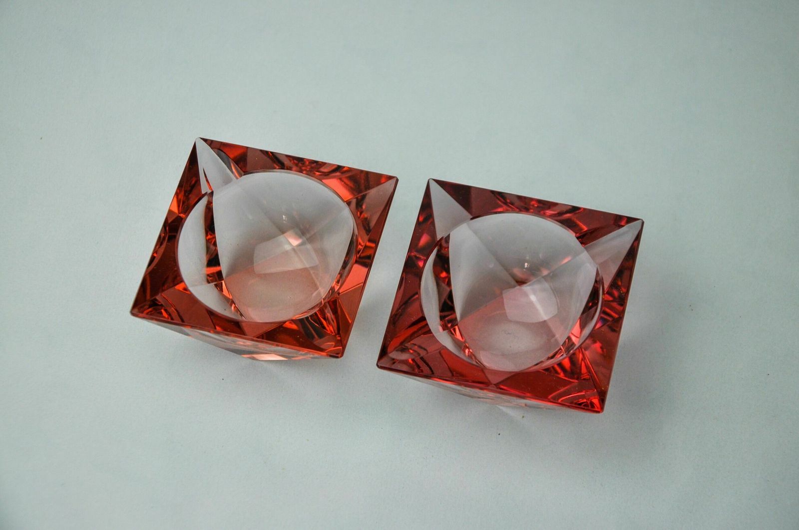 Duo Of Pink Faceted Ashtrays By Seguso, Murano, Italy, 1970 photo vinterior