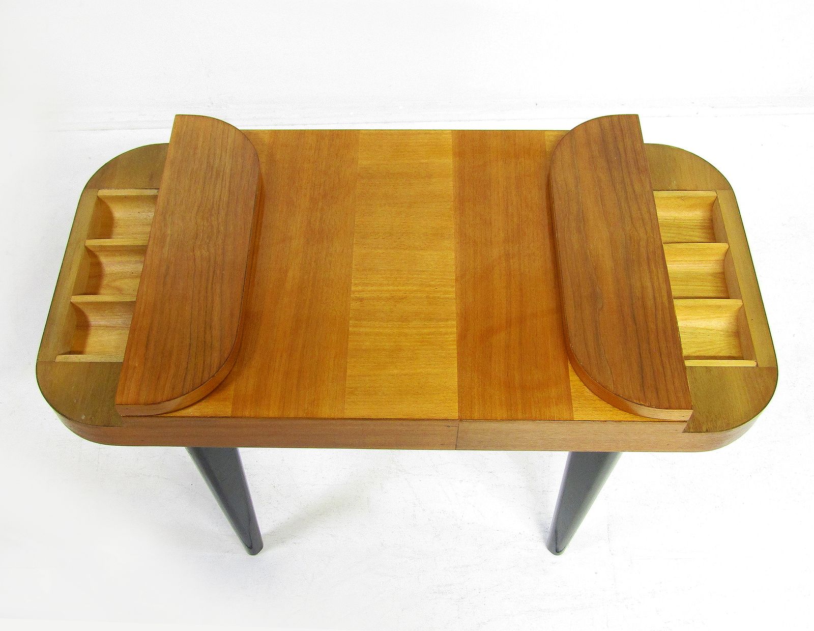 photo vinterior Two Paldao Line Art Deco End Tables By Gilbert Rohde For Herman Miller, C 1940