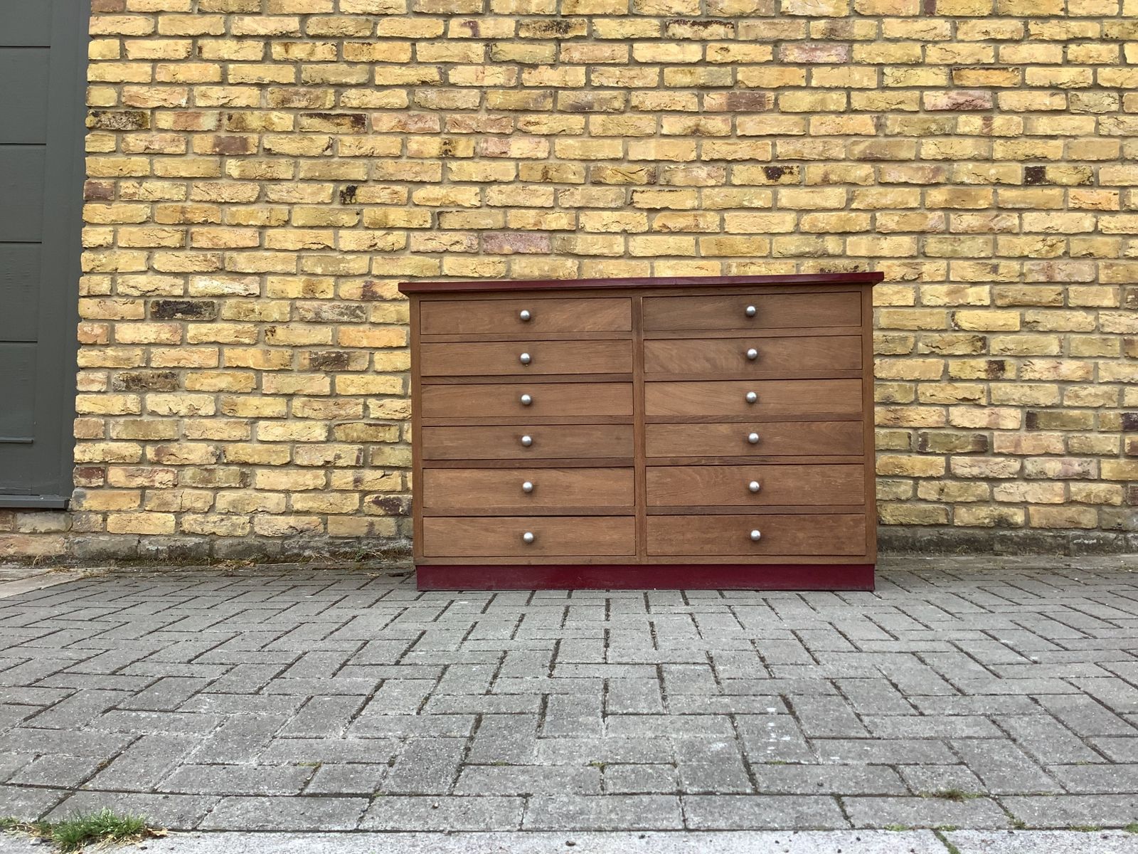 1950’s French Draw Cabinet, 1950s photo vinterior