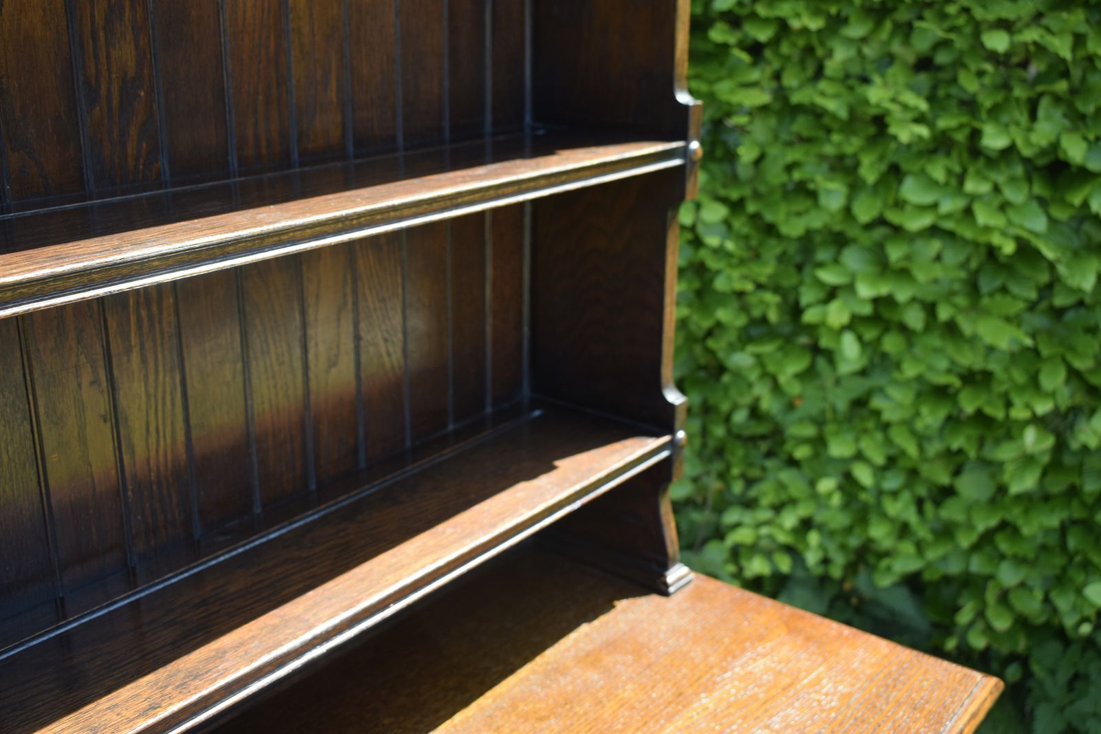 photo furniture Early 20th Century Oak Dresser And Rack