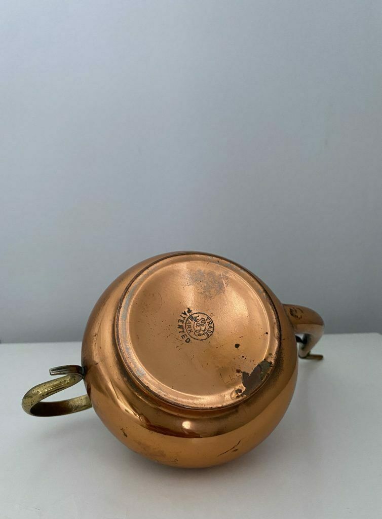 photo furniture 19c Antique Copper Oil Can By Sternau & Co