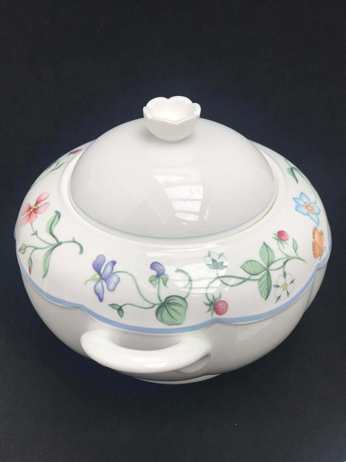 Soup Tureen Villeroy & Boch Mariposa Vegetable Bowl With Lid Collectable China Find Replacement Vintage Discontinued Wedding Gift photo vinterior
