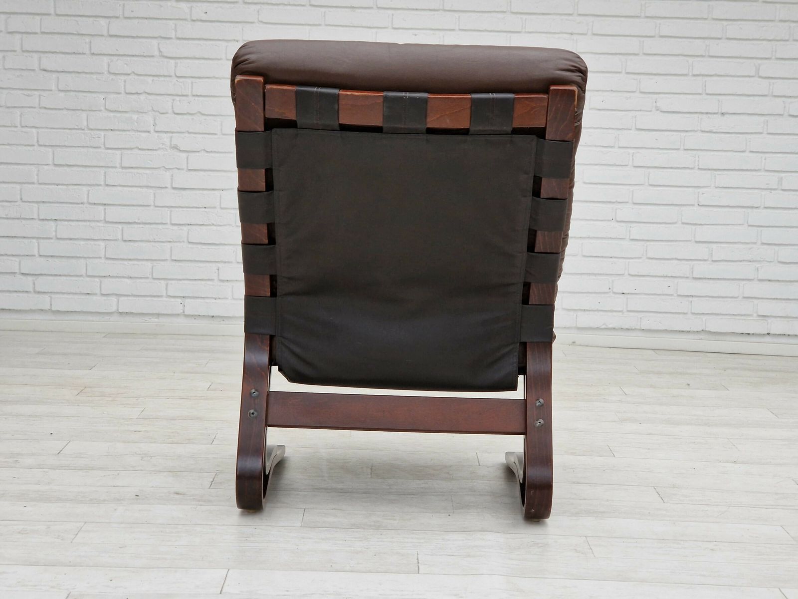 Jaren 1970, Noors Design. Loungestoel Model "Kengu" Van Else En Nordahl Solheim Voor Rybo Rykken. photo Meubels