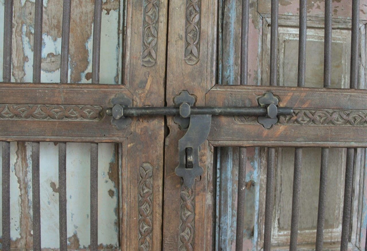 Teak Jali Temple Door With Decorative Carving, 19th Century, Gujarat photo for sale